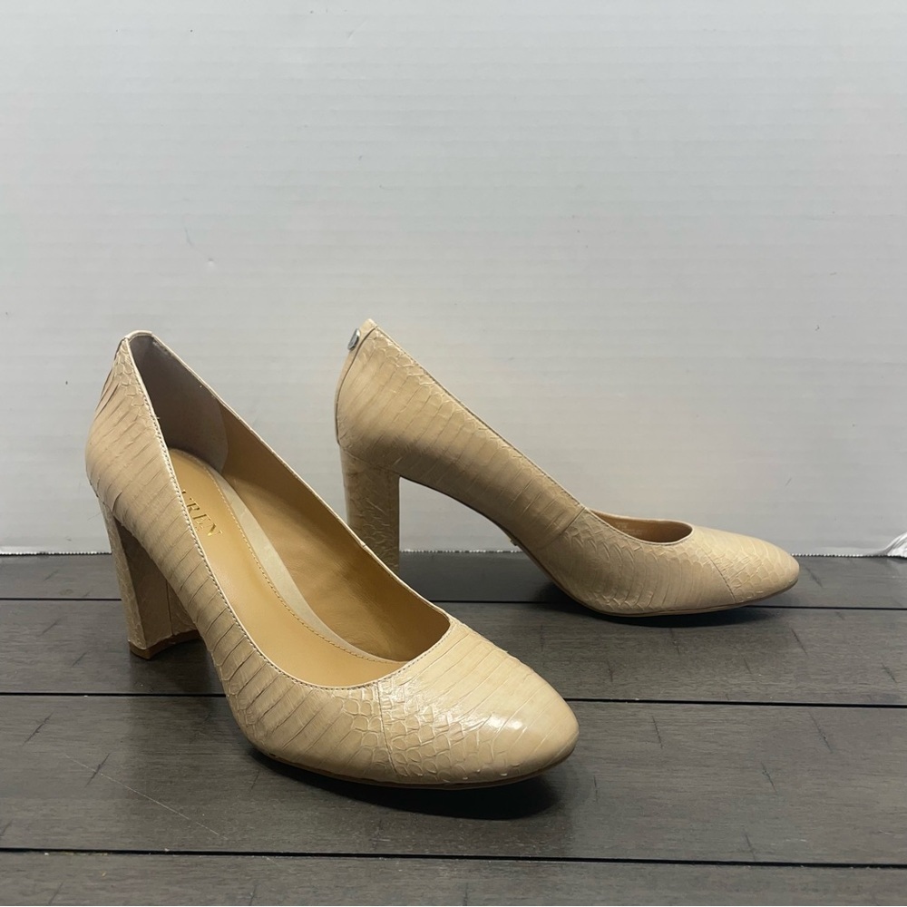 Lauren Ralph Lauren Women's beige, genuine, snake skin, shoes size 9.5B. Used
